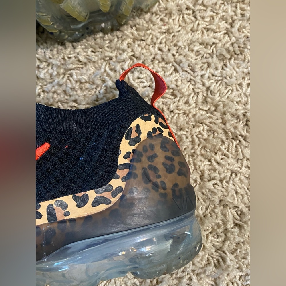 Nike VaporMax Shoes - Picture 2 of 16